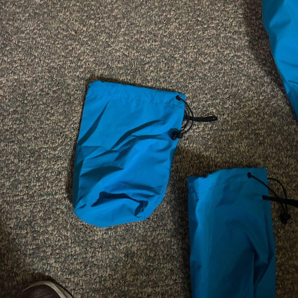 BarHarbor Maine Raincoat, this 1 of 2. Med. Waterproof. TP-60 Fearless. Aquavent - Picture 7 of 7